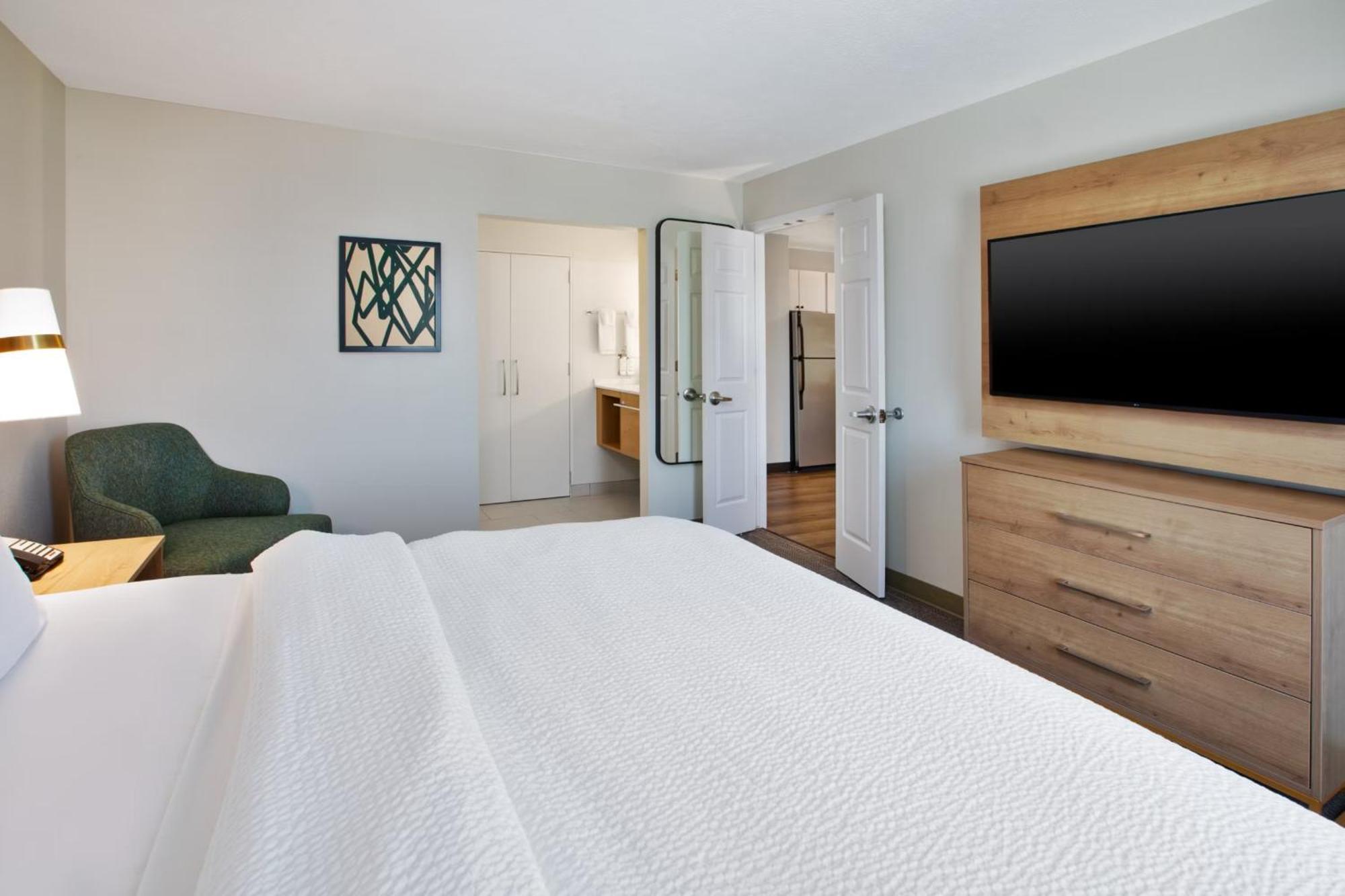 Staybridge Suites Omaha 80Th And Dodge By Ihg Buitenkant foto