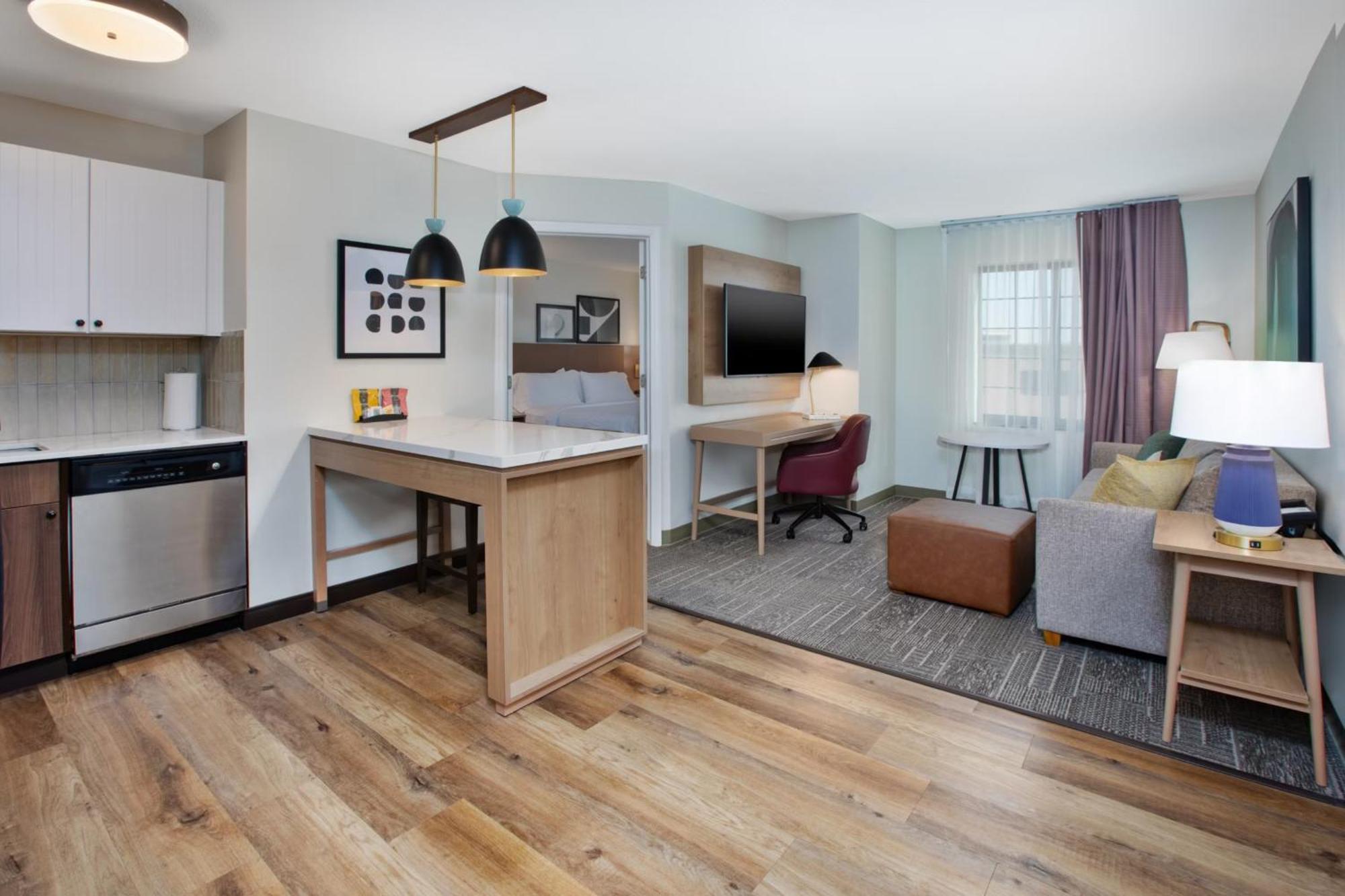 Staybridge Suites Omaha 80Th And Dodge By Ihg Buitenkant foto