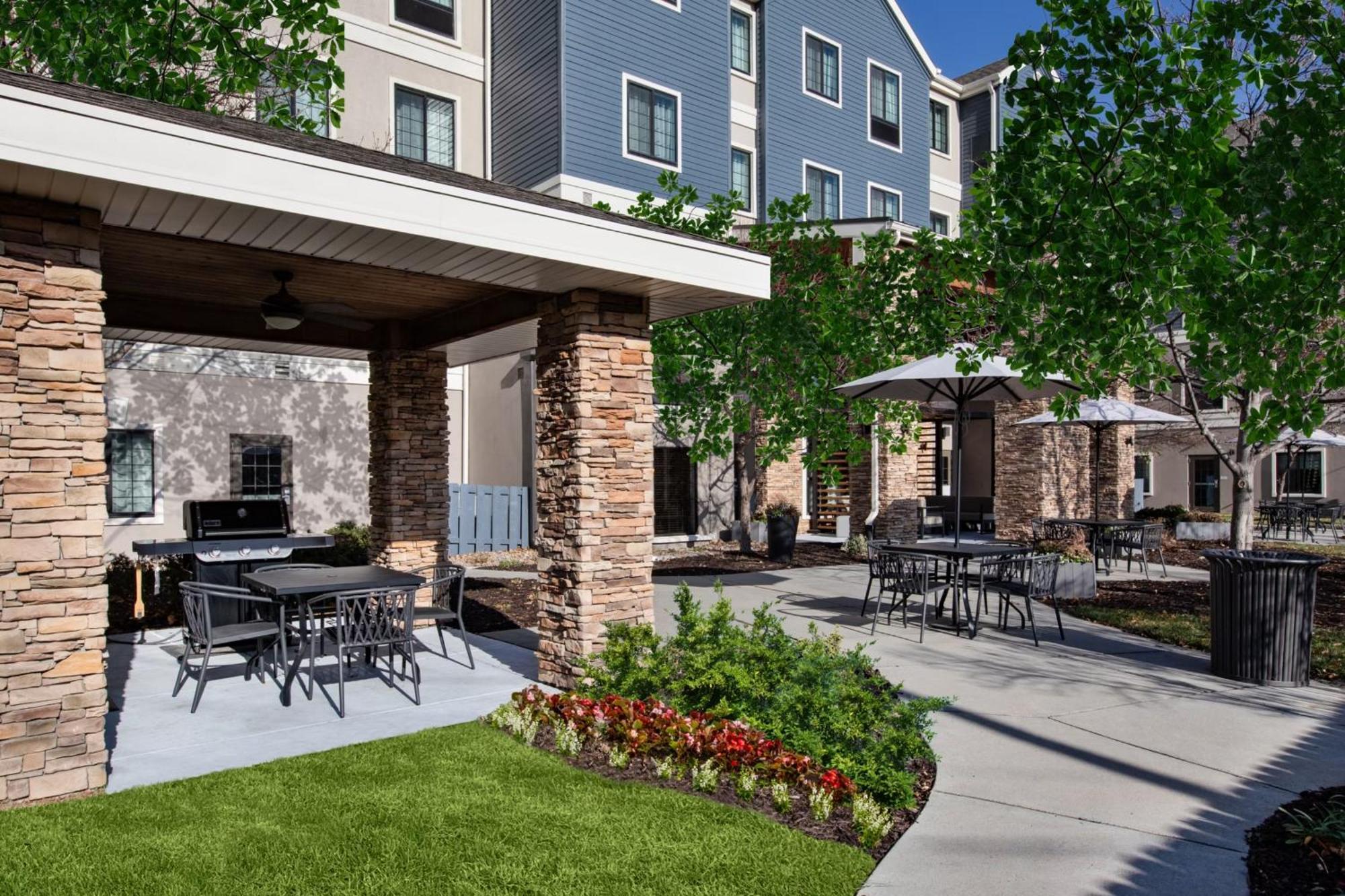 Staybridge Suites Omaha 80Th And Dodge By Ihg Buitenkant foto