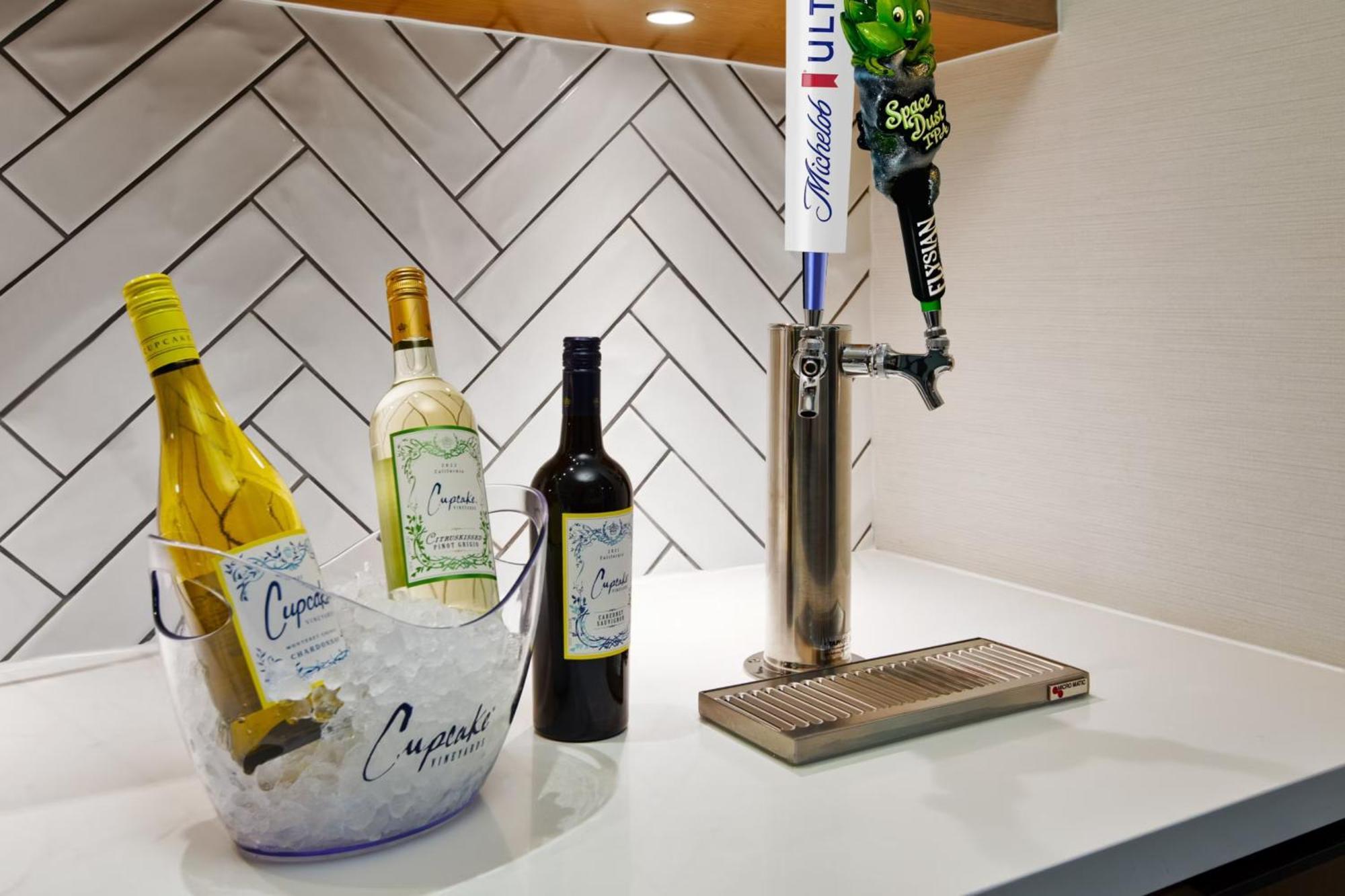 Staybridge Suites Omaha 80Th And Dodge By Ihg Buitenkant foto