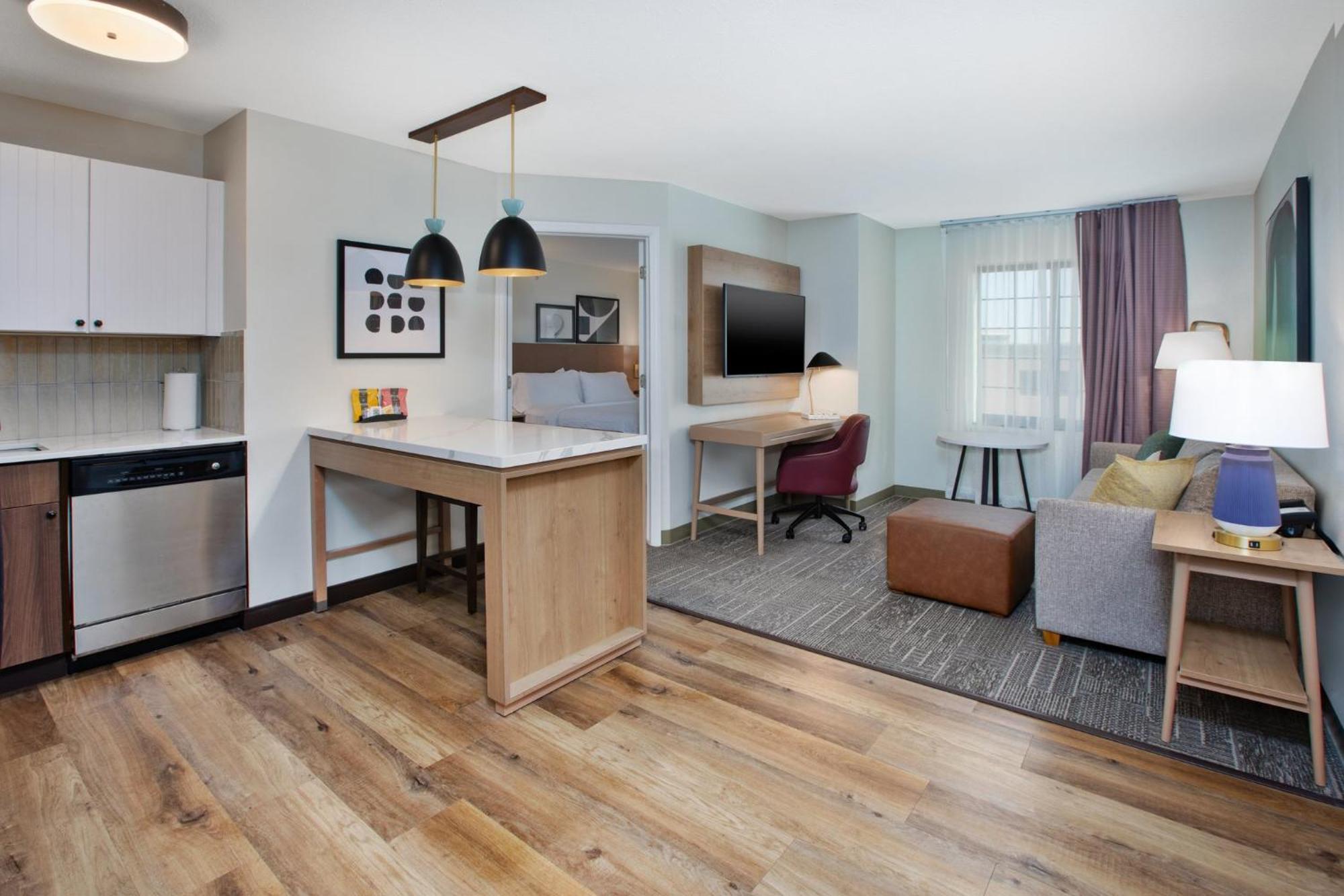 Staybridge Suites Omaha 80Th And Dodge By Ihg Buitenkant foto
