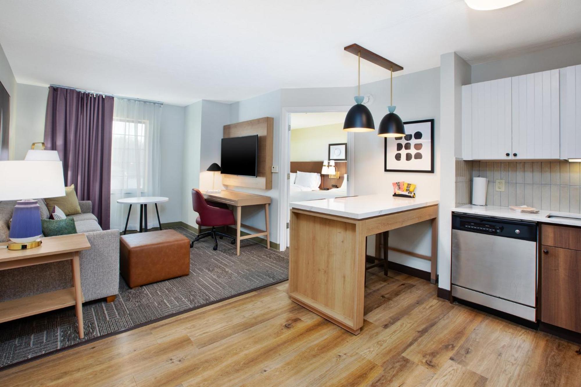 Staybridge Suites Omaha 80Th And Dodge By Ihg Buitenkant foto