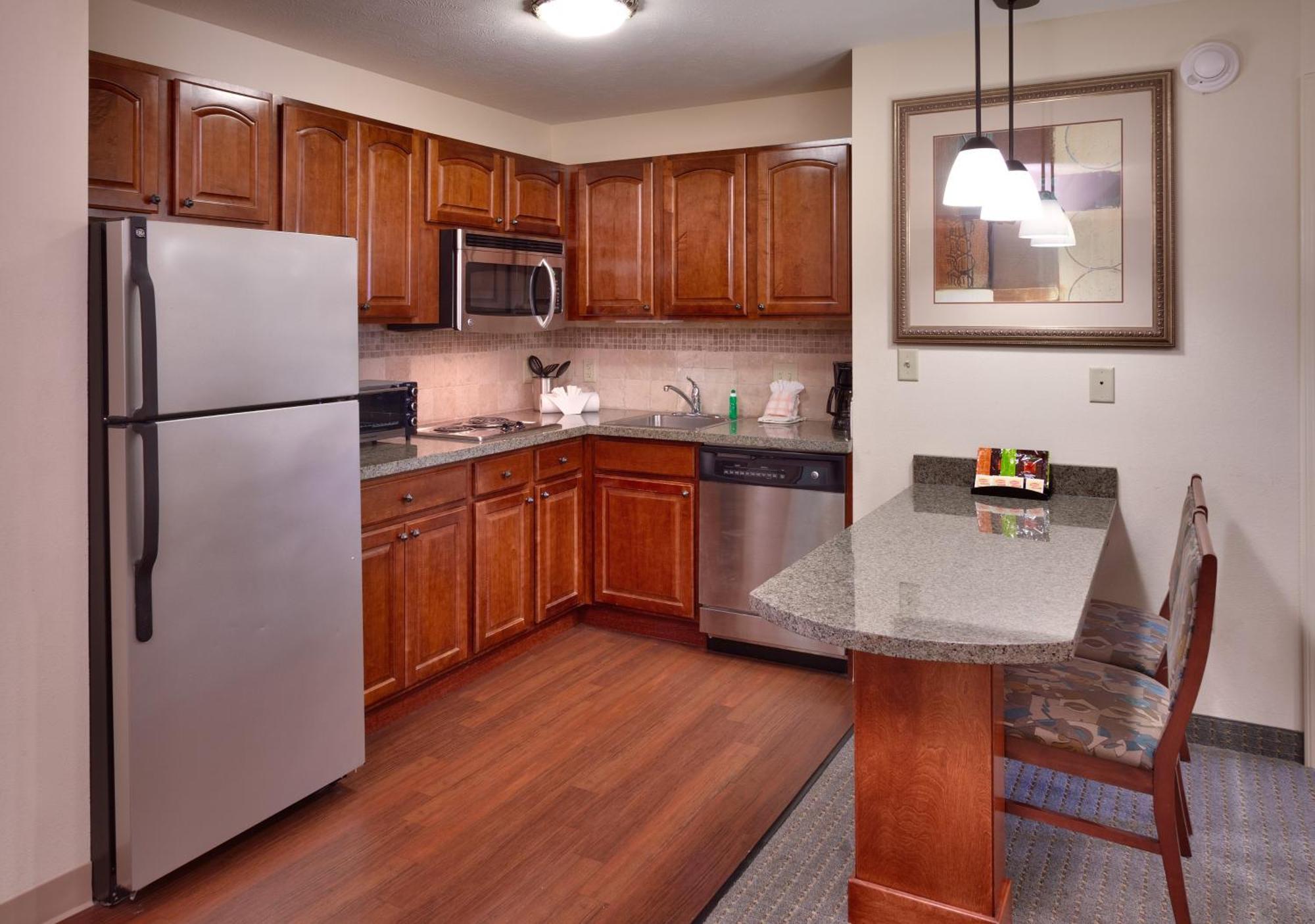 Staybridge Suites Omaha 80Th And Dodge By Ihg Buitenkant foto