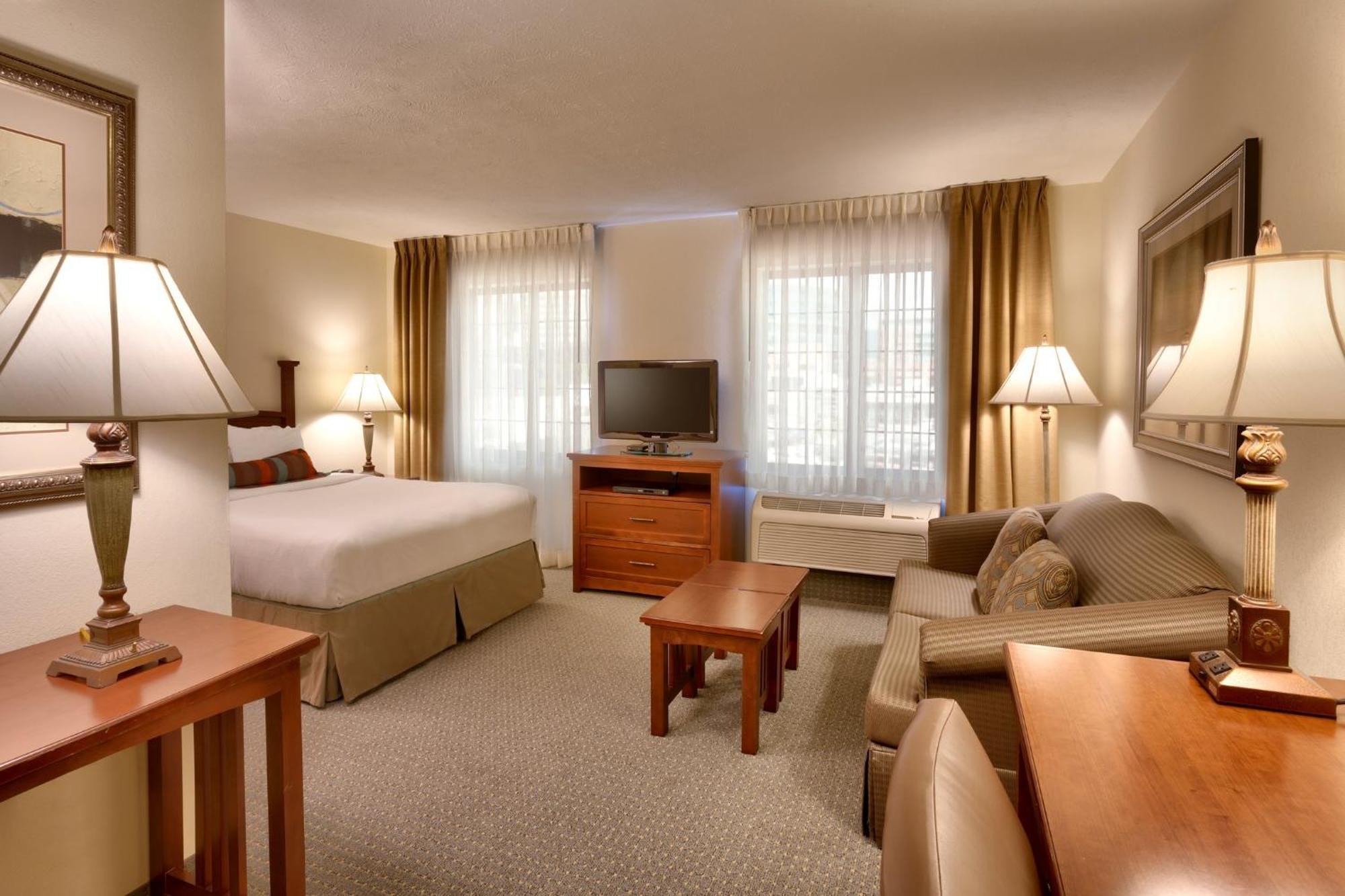 Staybridge Suites Omaha 80Th And Dodge By Ihg Buitenkant foto