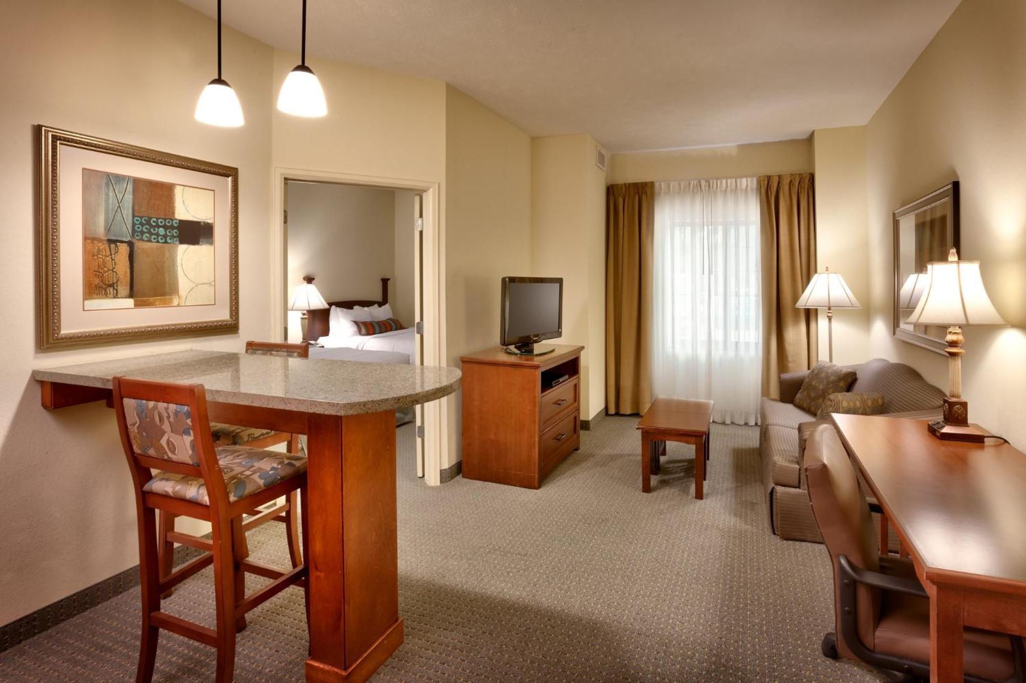 Staybridge Suites Omaha 80Th And Dodge By Ihg Buitenkant foto